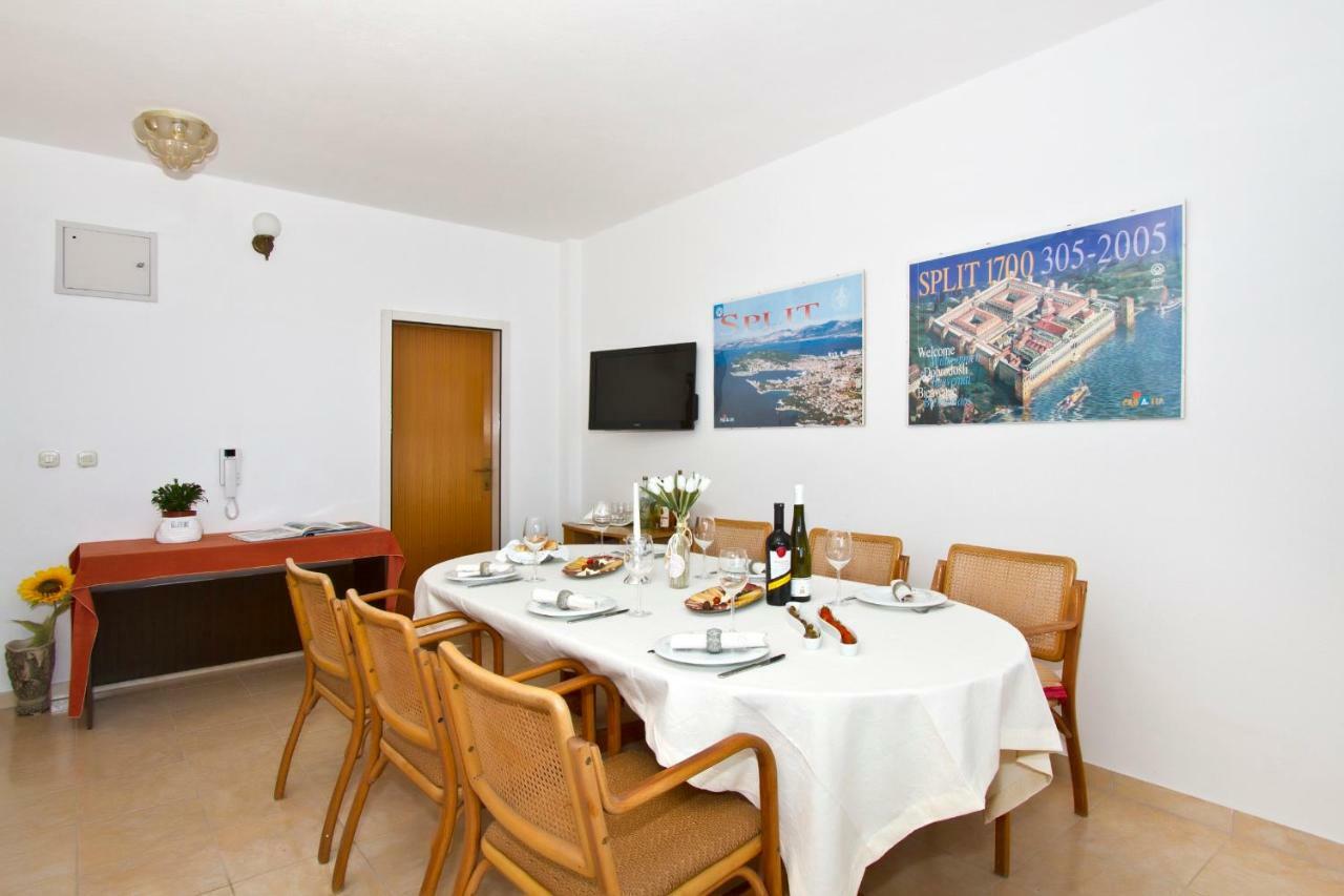 Apartment Topic Near The Beach Podstrana Exterior photo