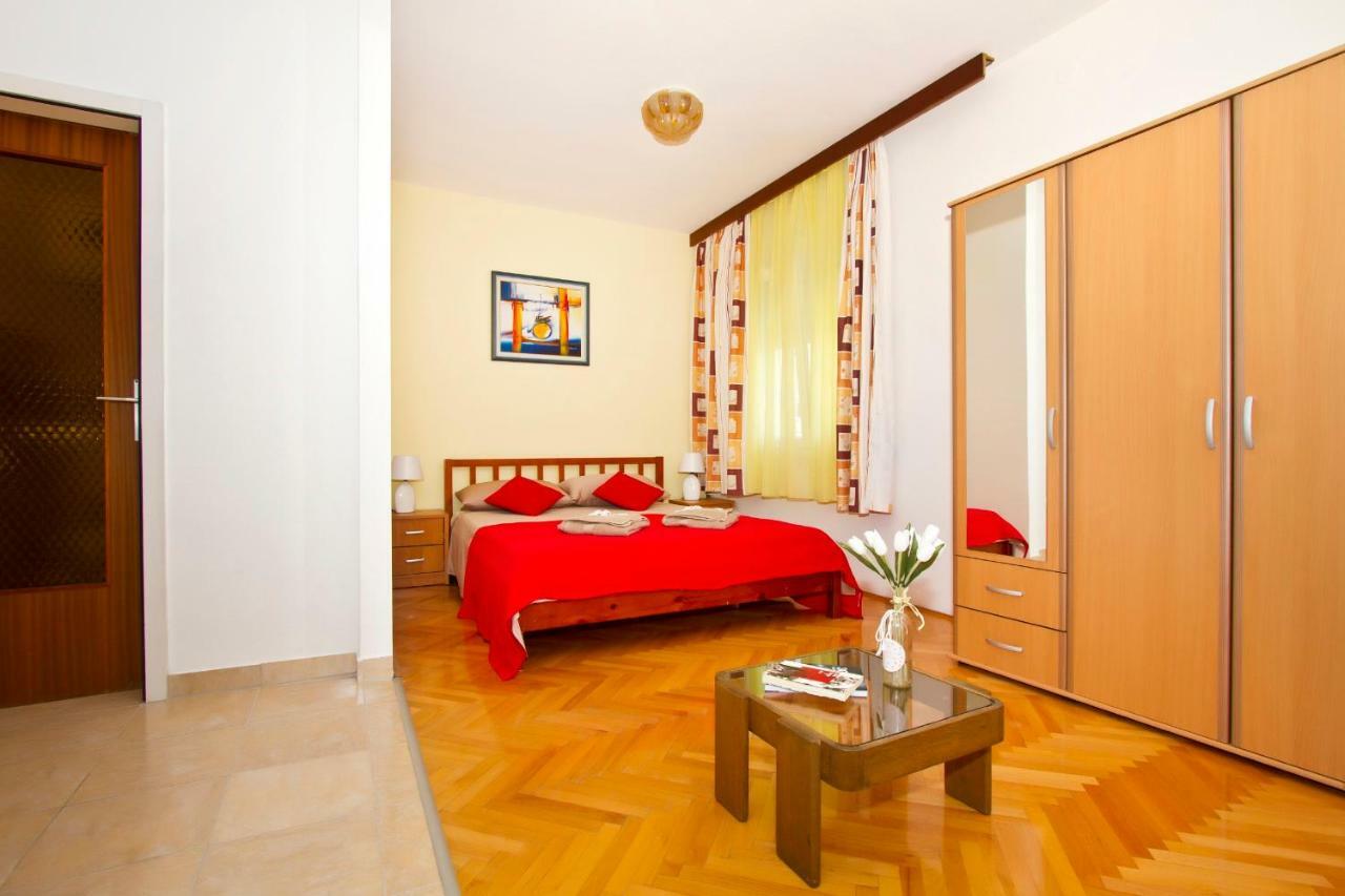 Apartment Topic Near The Beach Podstrana Exterior photo