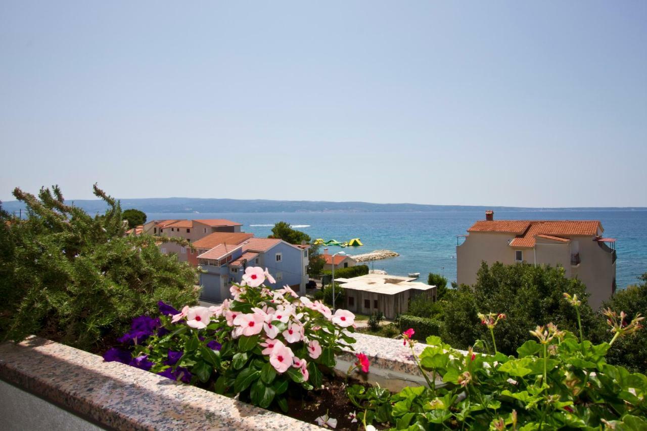 Apartment Topic Near The Beach Podstrana Exterior photo