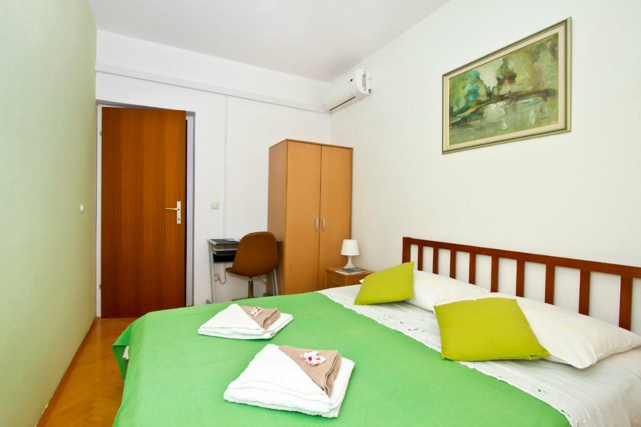 Apartment Topic Near The Beach Podstrana Exterior photo